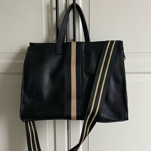 Excellent Like New Condition Black Tote/Crossbody Bag From Vici.